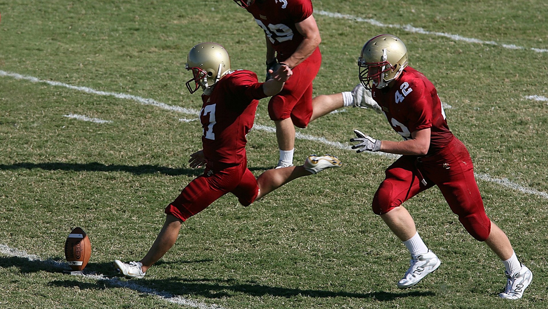 “沙滩合球:天府新区沙滩赛场迎来新明星运动”